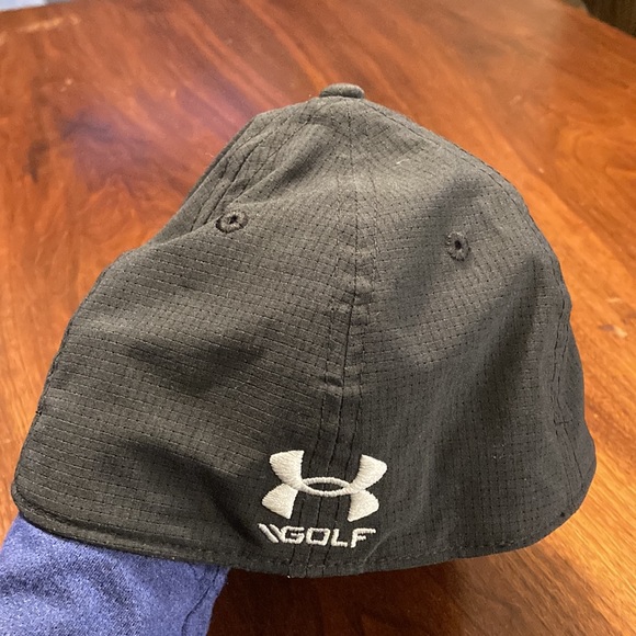 Under Armour Black Golf Hat Quick Dry - Picture 3 of 10